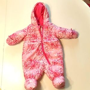 Rothschild snow suit